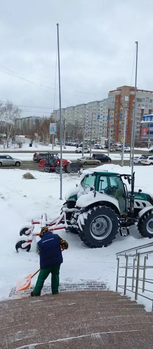 В Барнауле проверили качество уборки снега у предприятий торговли В Барнауле проверили качество уборки снега у предприятий торговли
