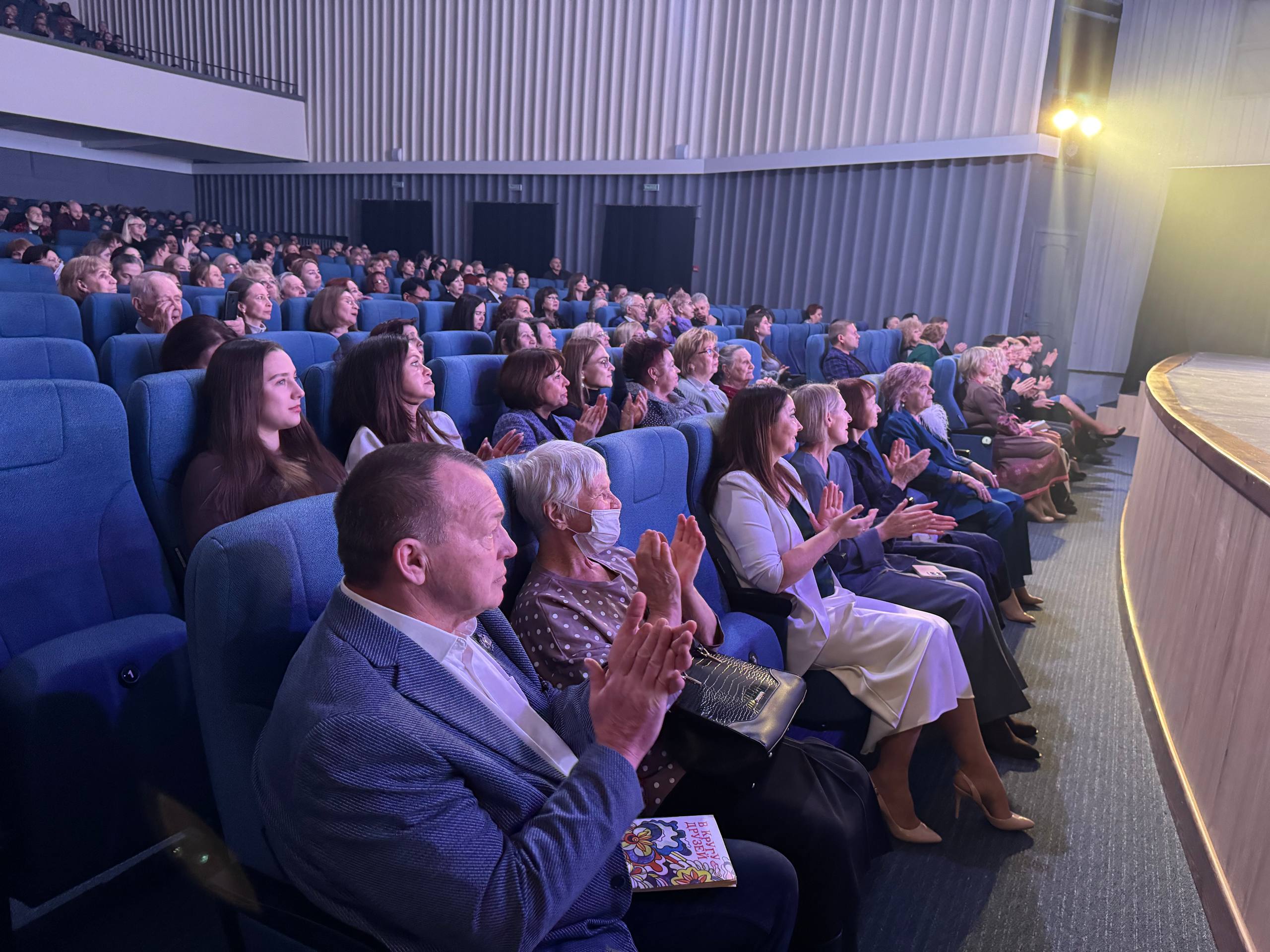 Галина Буевич поздравила с юбилеем кафедру хореографии института культуры Галина Буевич поздравила с юбилеем кафедру хореографии института культуры