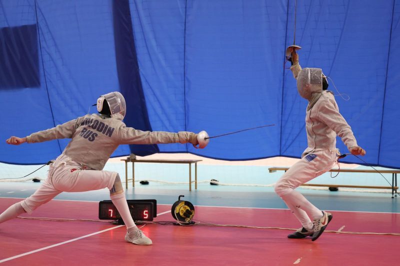 Саблисты региона разыграли медали Кубка Алтайского края, а также кадетского (U18) и юниорского (U21) первенства