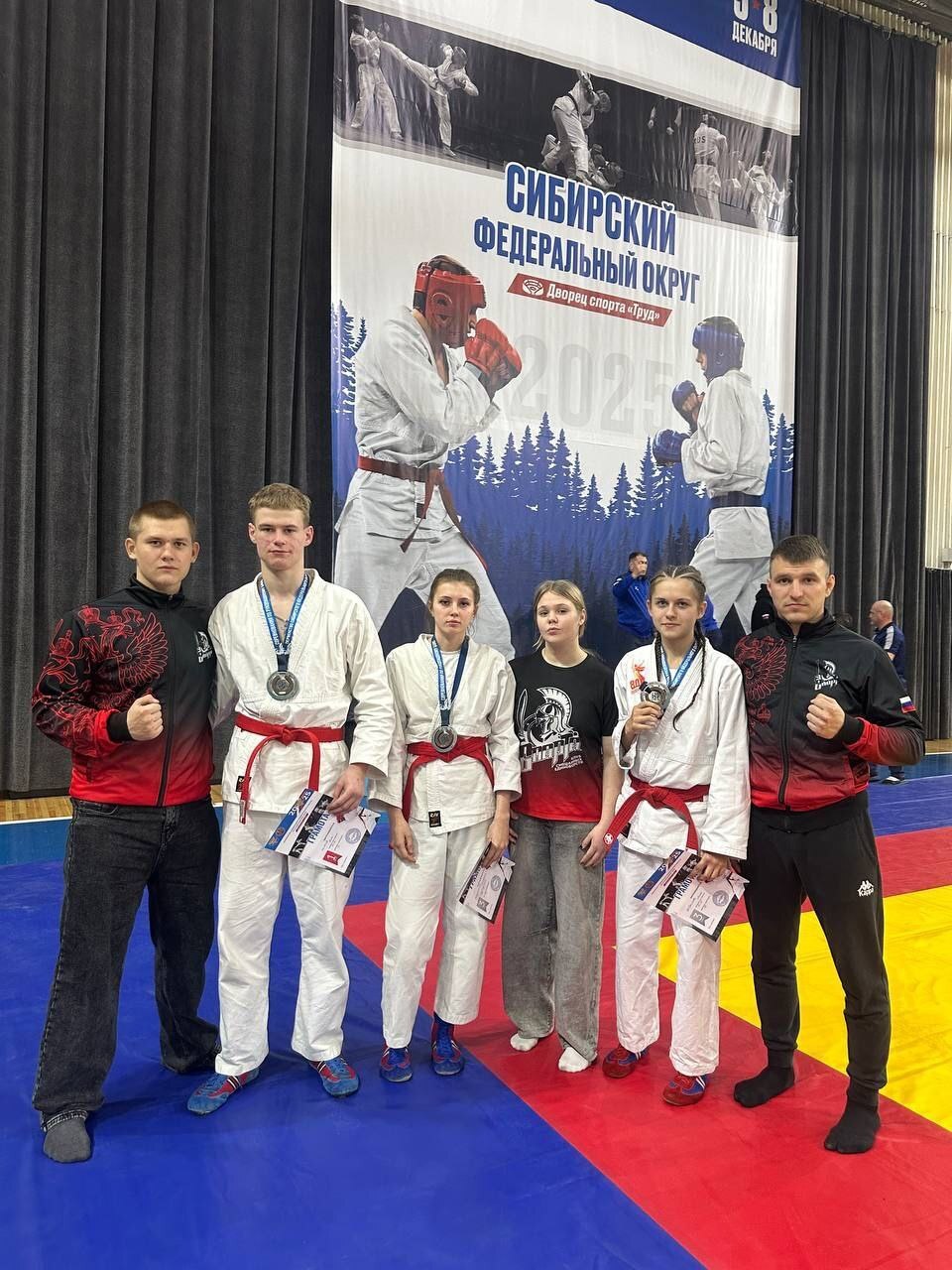 Бийские спортсмены вернулись с наградами Бийские спортсмены вернулись с наградами