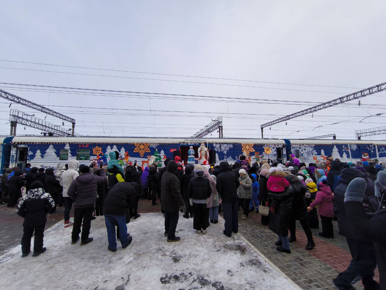 из Карасука, куда впервые прибыл Поезд Деда Мороза из Карасука, куда впервые прибыл Поезд Деда Мороза