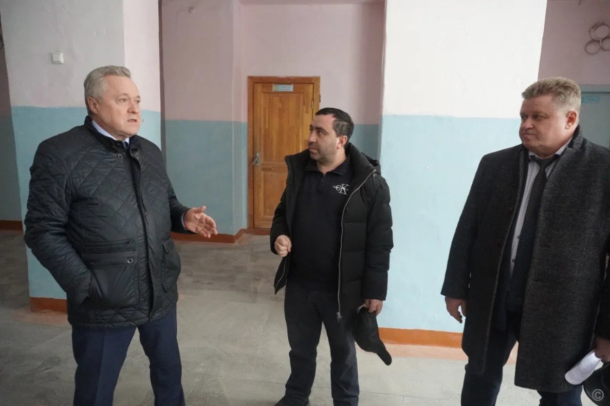 В Барнауле начались масштабные ремонты школ в рамках нацпроекта В Барнауле начались масштабные ремонты школ в рамках нацпроекта