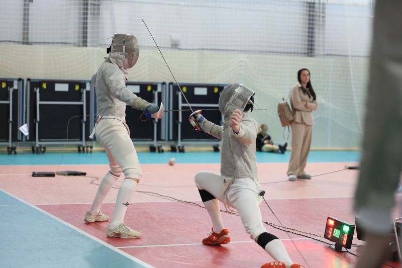 Саблисты региона разыграли медали Кубка Алтайского края, а также кадетского (U18) и юниорского (U21) первенства Саблисты региона разыграли медали Кубка Алтайского края, а также кадетского (U18) и юниорского (U21) первенства