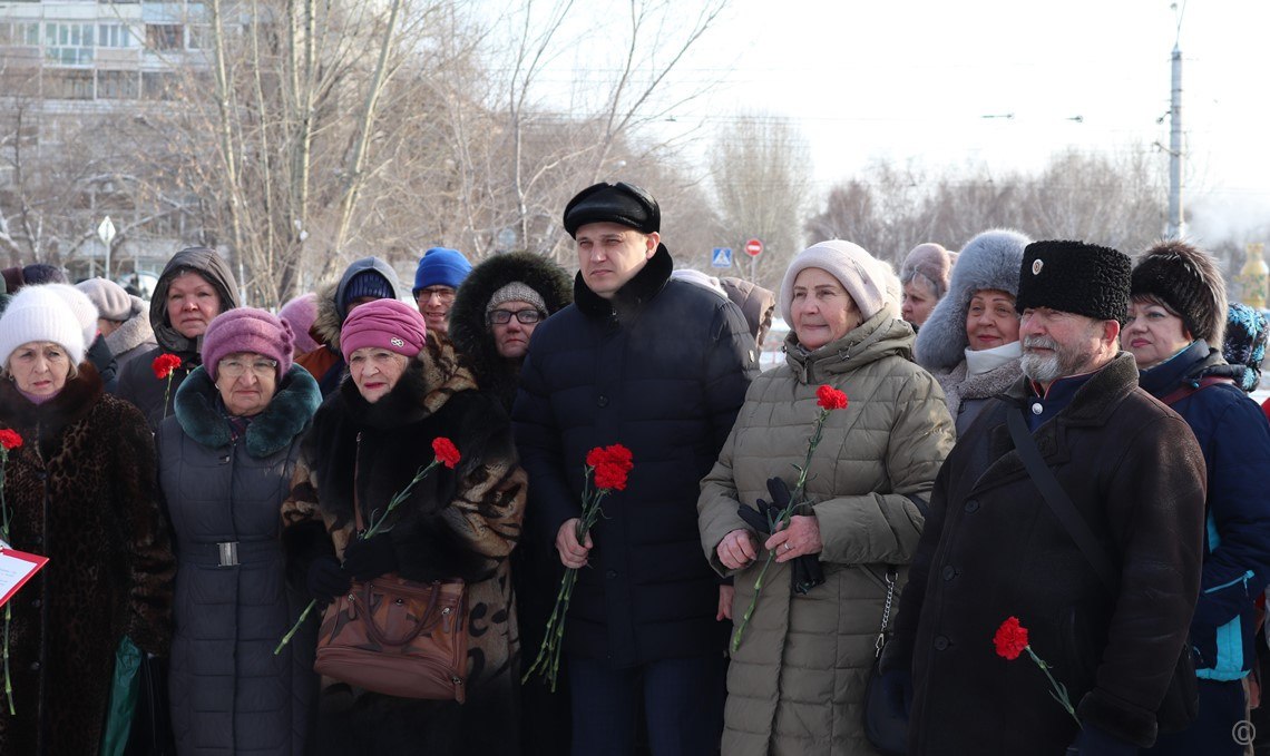 Сегодня, 9 декабря, в России отмечается День Героев Отечества Сегодня, 9 декабря, в России отмечается День Героев Отечества