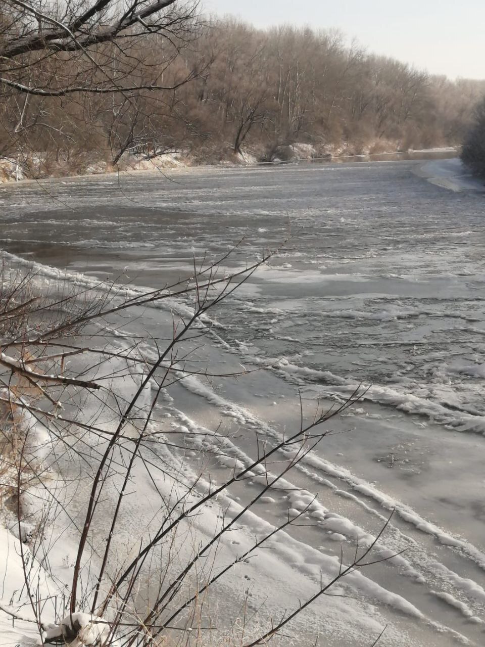 В Рубцовске проверили толщину ледяного покрова и сохранность предупреждающих аншлагов В Рубцовске проверили толщину ледяного покрова и сохранность предупреждающих аншлагов