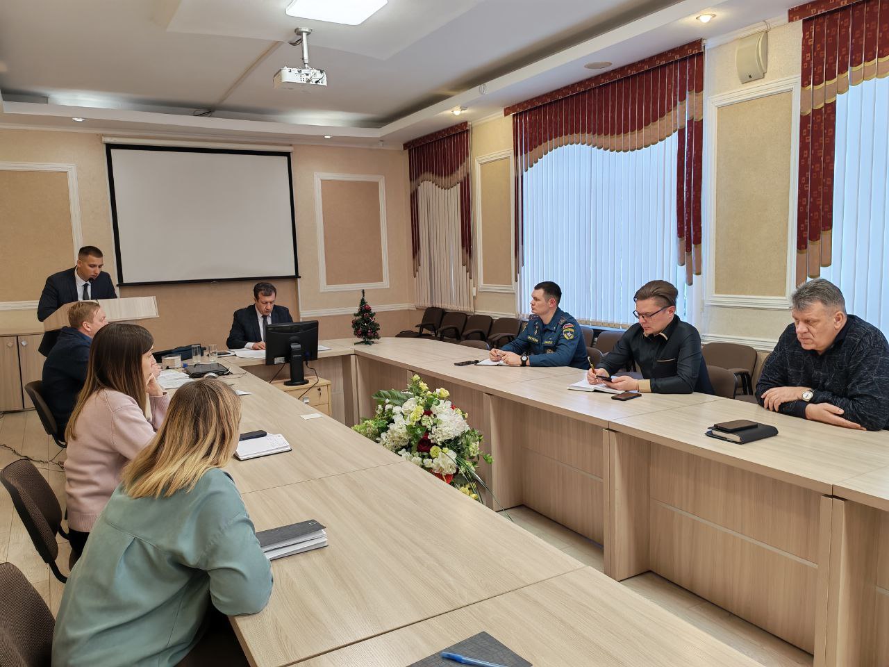 АО «Барнаульская теплосетевая компания «СГК-Алтай» устраняет повреждение теплосети на ул. Новоугольной АО «Барнаульская теплосетевая компания «СГК-Алтай» устраняет повреждение теплосети на ул. Новоугольной