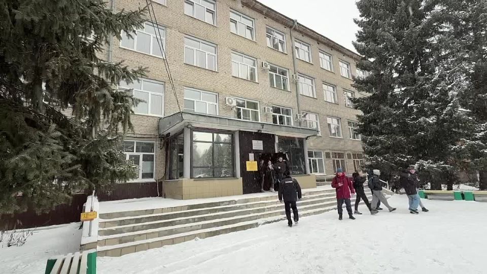 Разговор о честности и безопасности: полицейские провели профилактическую встречу в техникуме лесного хозяйства