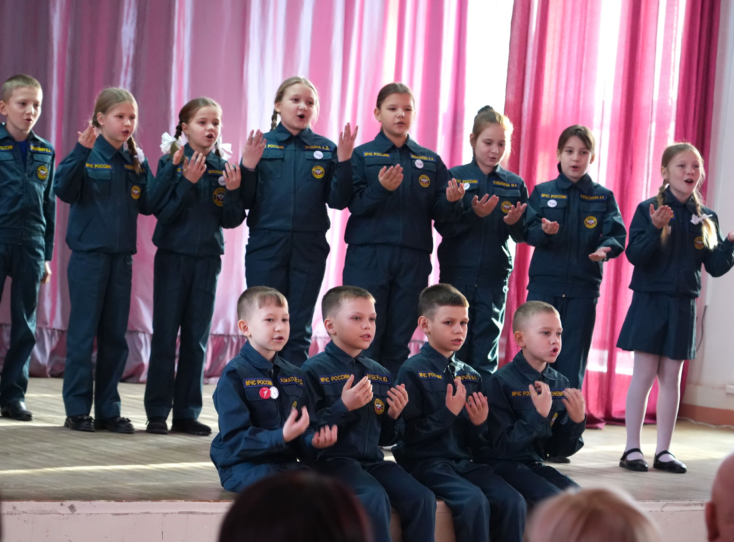 «Наукоград для молодых». В школе №18 успешно прошло торжественное открытие проекта «Наукоград для молодых», который объединил учащихся школ №18, 25, 33, 34, 40, Фоминской СОШ «Наукоград для молодых». В школе №18 успешно прошло торжественное открытие проекта «Наукоград для молодых», который объединил учащихся школ №18, 25, 33, 34, 40, Фоминской СОШ