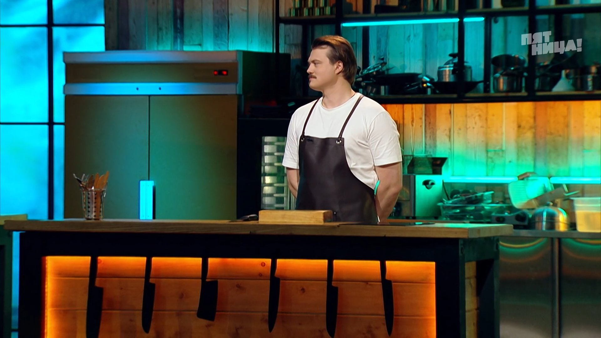 Шеф-повар из Барнаула победил в кулинарном шоу «Молодые ножи» Шеф-повар из Барнаула победил в кулинарном шоу «Молодые ножи»