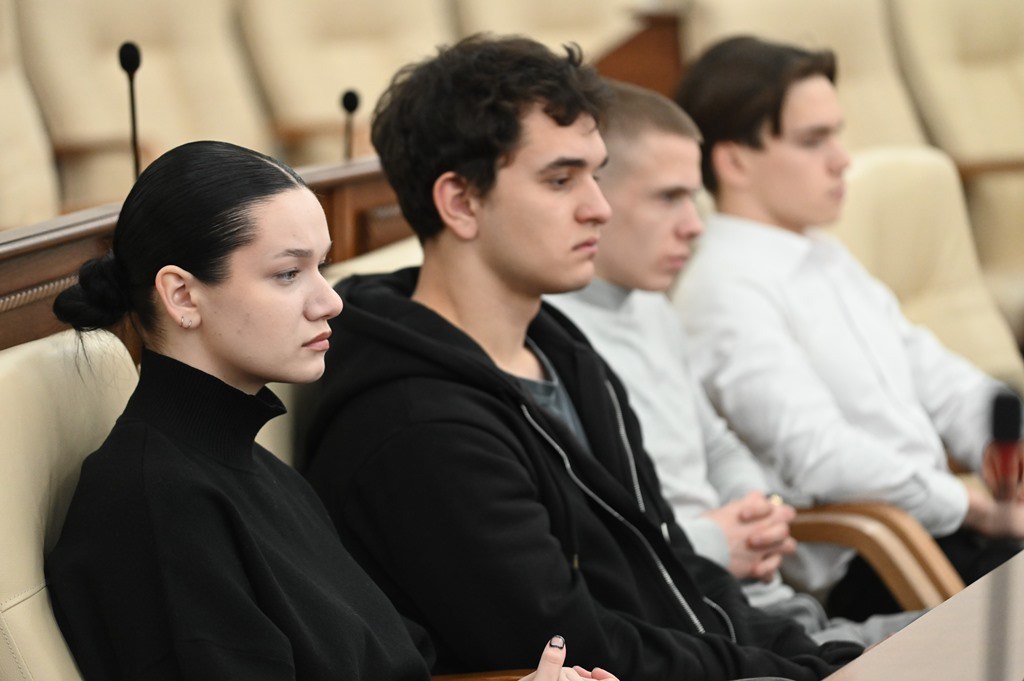 В АКЗС завершились ежегодные Рождественские парламентские встречи В АКЗС завершились ежегодные Рождественские парламентские встречи