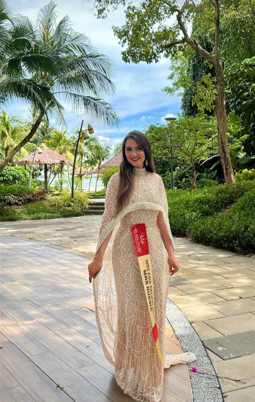 Вице-Миссис Бийск Анастасия Усова приняла участие в конкурсе «Mrs Asia Pacific 2025» в Сингапуре Вице-Миссис Бийск Анастасия Усова приняла участие в конкурсе «Mrs Asia Pacific 2025» в Сингапуре