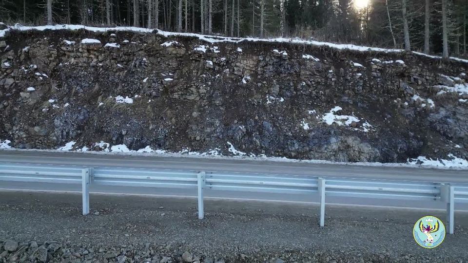 Введен в эксплуатацию очередной участок автодороги Урлу-Аспак – Каракол, которая претендует стать одной из самых живописных дорог Республики Алтай