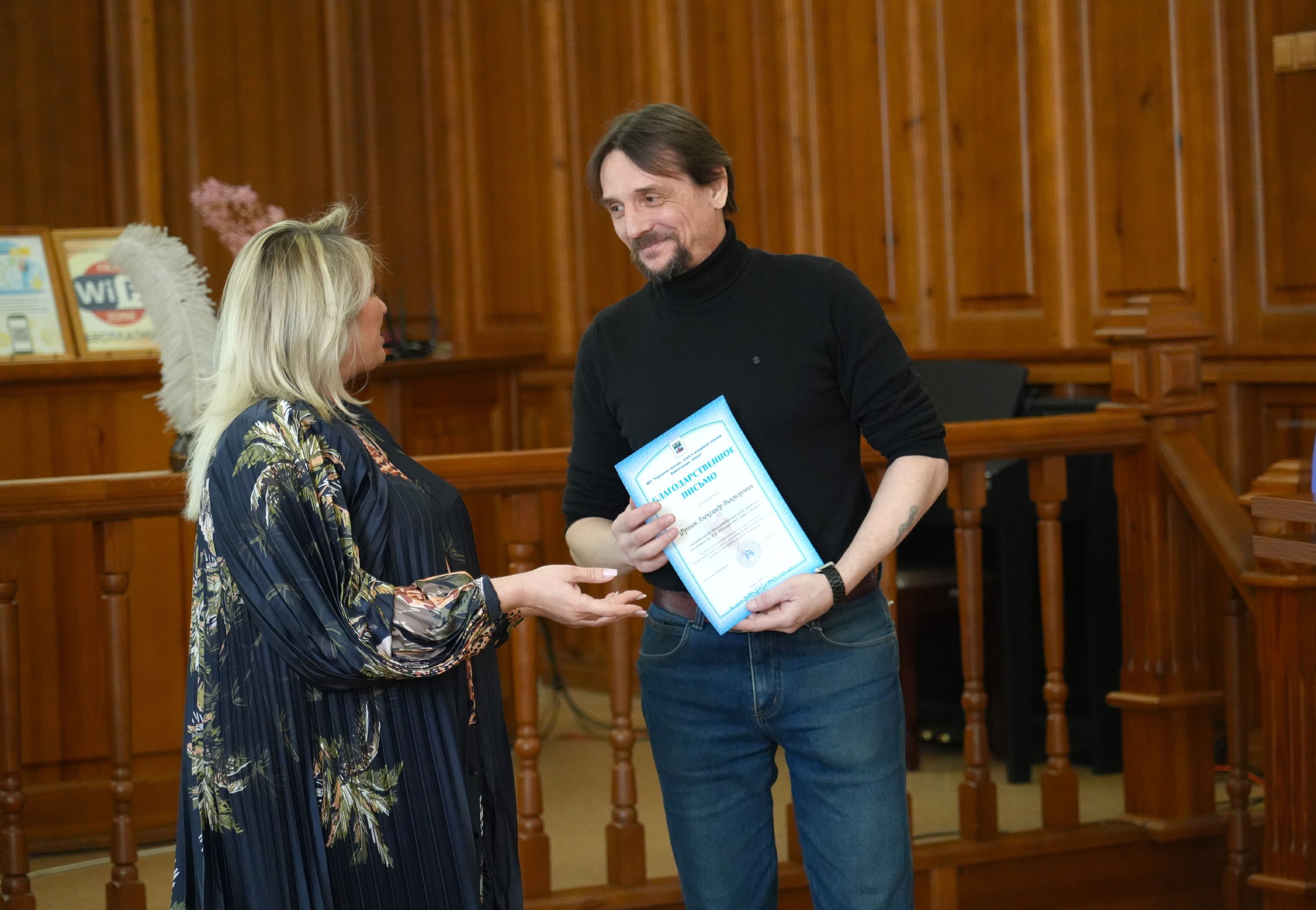 Бийск отметил юбилей центральной библиотеки Бийск отметил юбилей центральной библиотеки