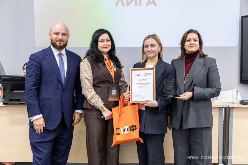 � ������� � ������-������������ ����������� ��������� � ������� � � ������� �������: ������� ������ ���� ���������