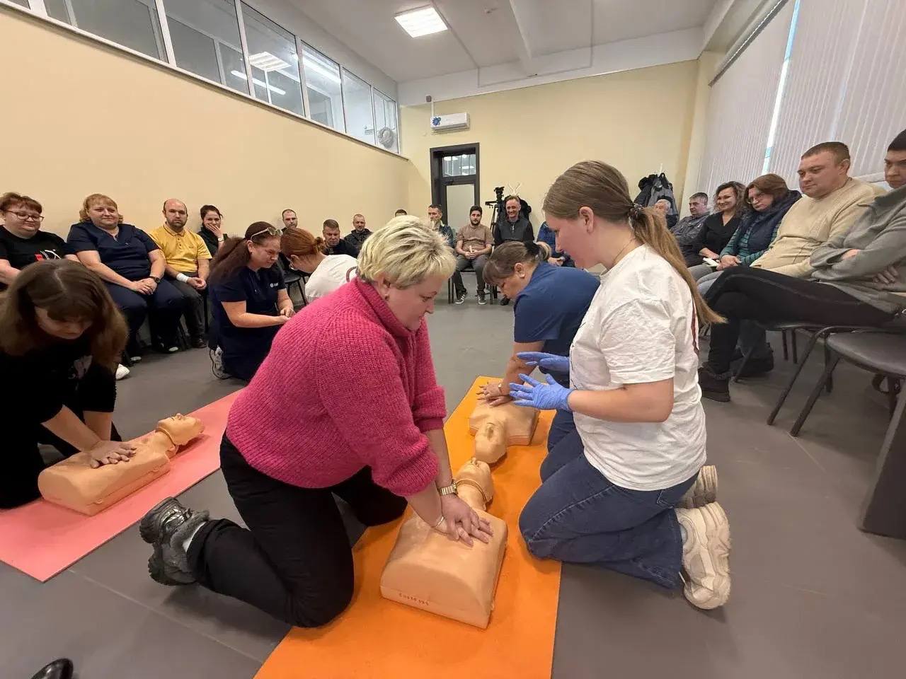 В Алтайском крае проект первой помощи обучил уже 300 тысяч человек В Алтайском крае проект первой помощи обучил уже 300 тысяч человек