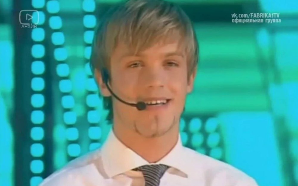 Сегодня наш земляк певец Арсений Бородин отмечает день рождения