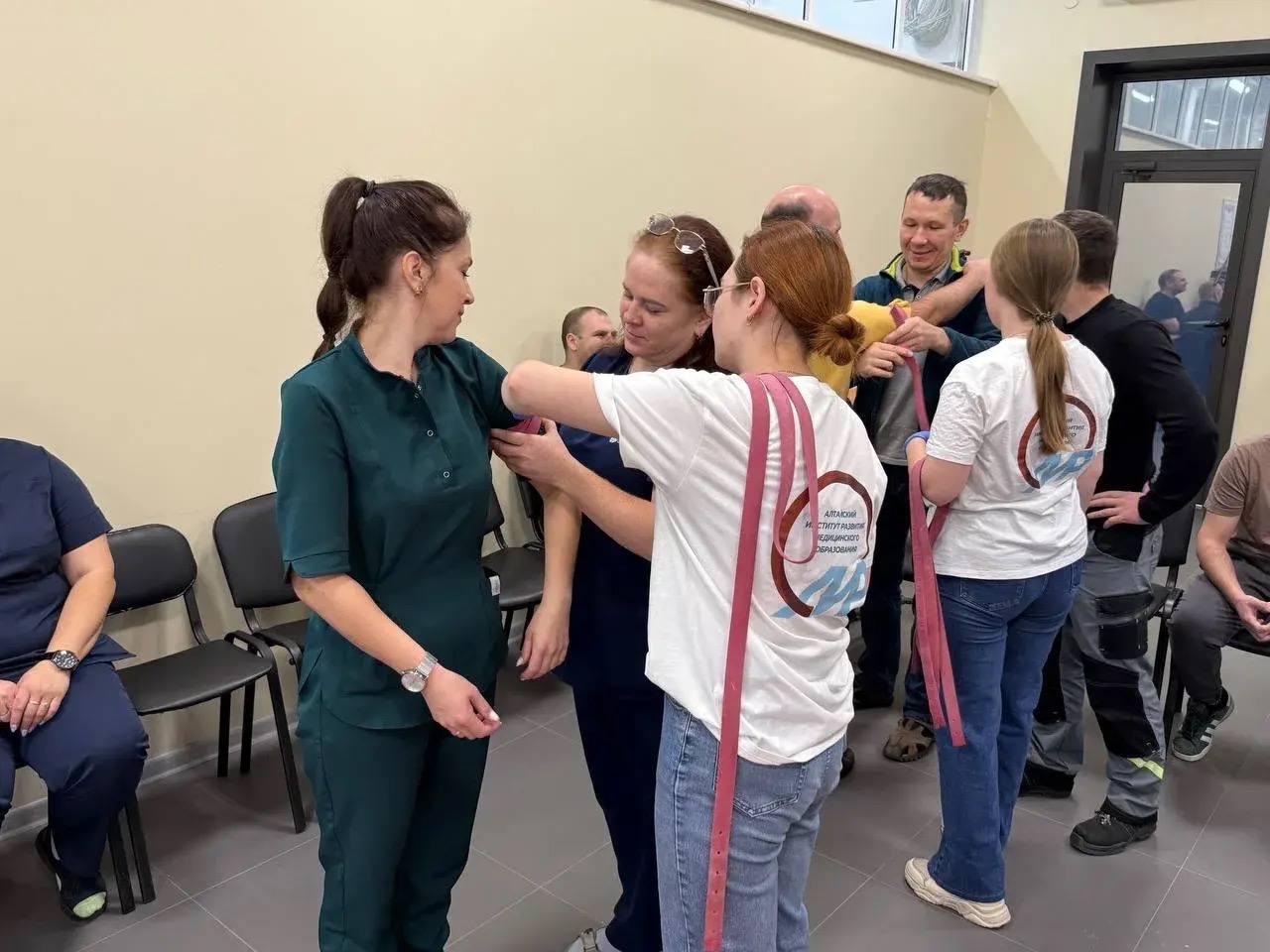 В Алтайском крае проект первой помощи обучил уже 300 тысяч человек В Алтайском крае проект первой помощи обучил уже 300 тысяч человек