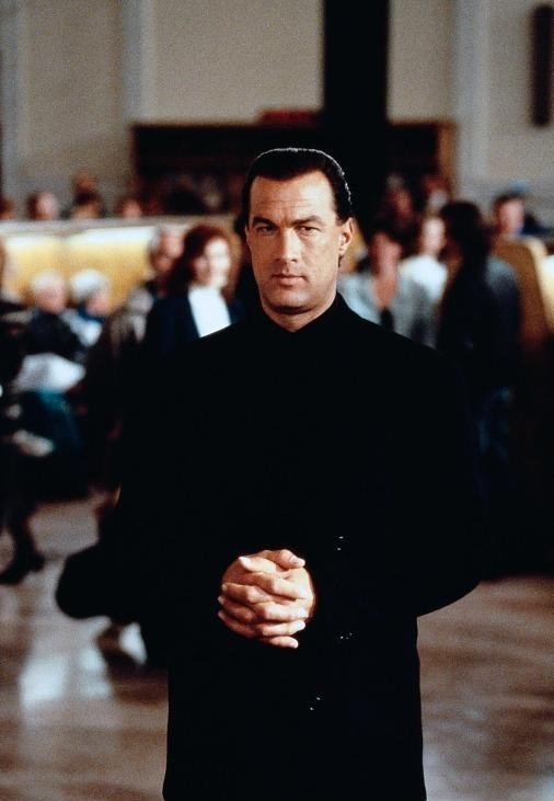 Стивен Сигал сыграет в фильме, который снимут на Алтае