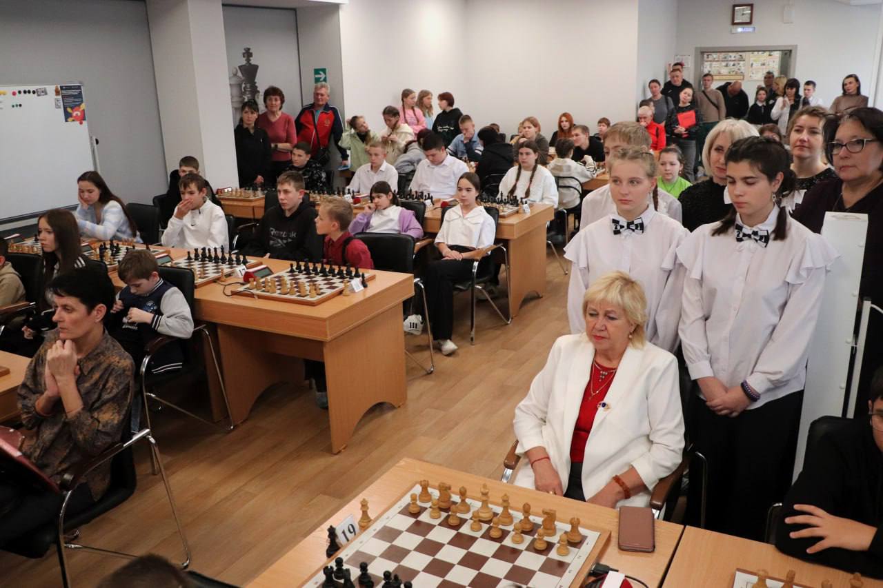 В Барнауле стартовал самый масштабный в России региональный шахматный турнир среди центров помощи детям, оставшимся без попечения родителей В Барнауле стартовал самый масштабный в России региональный шахматный турнир среди центров помощи детям, оставшимся без попечения родителей