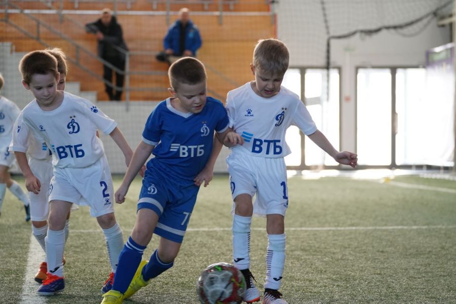 Юные футболисты Академии «Динамо» имени Льва Яшина — победители межрегионального турнира на призы Михаила Путинцева Юные футболисты Академии «Динамо» имени Льва Яшина — победители межрегионального турнира на призы Михаила Путинцева