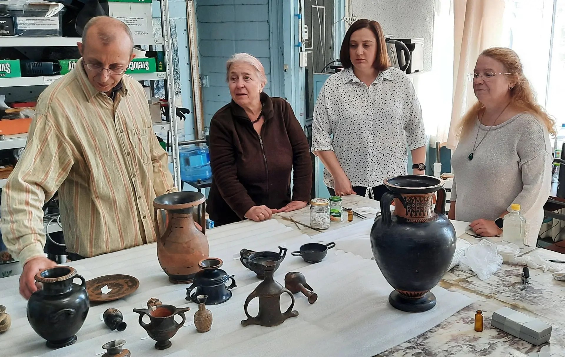 Более ста произведений восстановлены в Художественном музее Алтайского края Более ста произведений восстановлены в Художественном музее Алтайского края