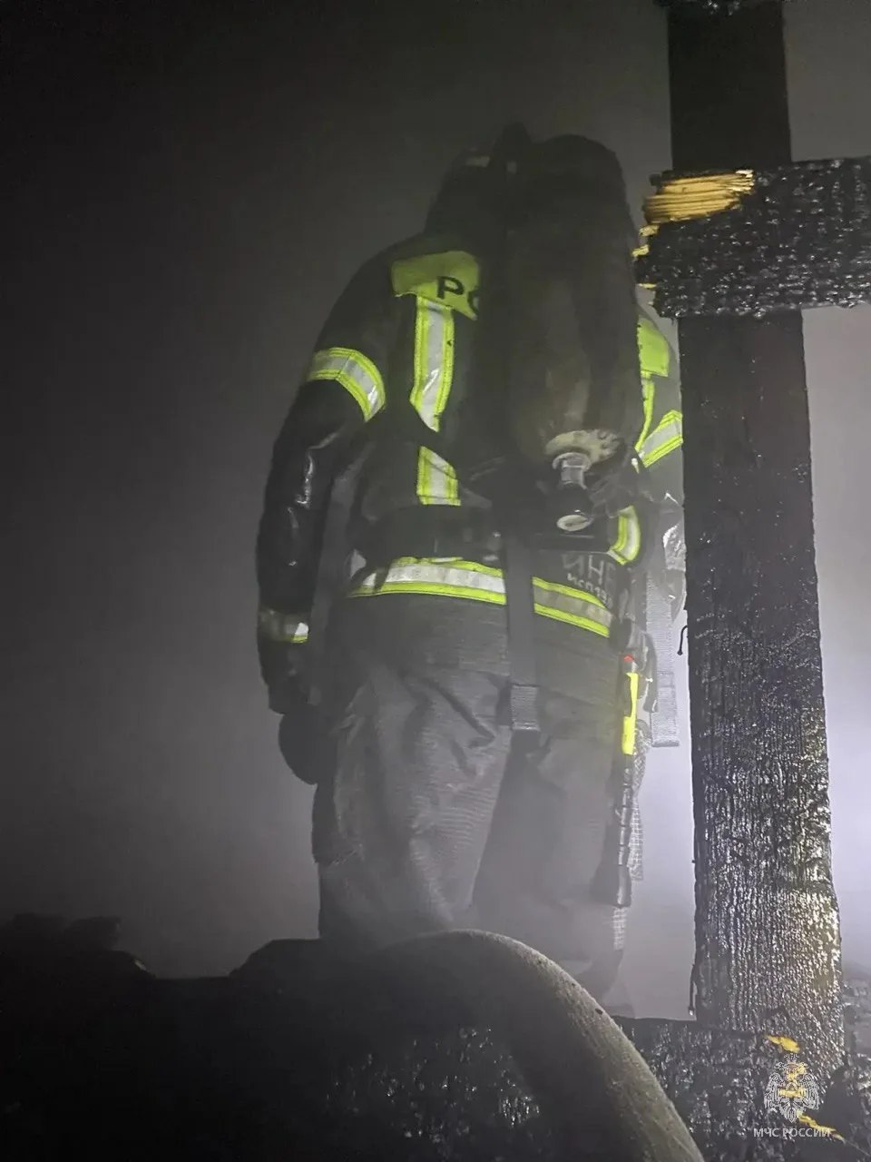 На пожаре в Новоалтайске спасены два человека На пожаре в Новоалтайске спасены два человека