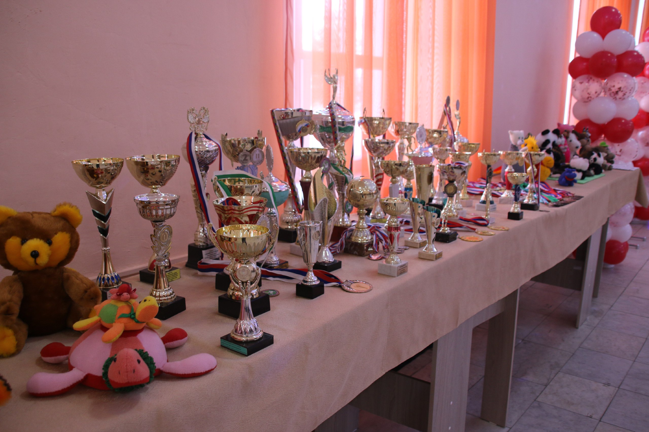 Дом, в котором не гаснет свет Дом, в котором не гаснет свет