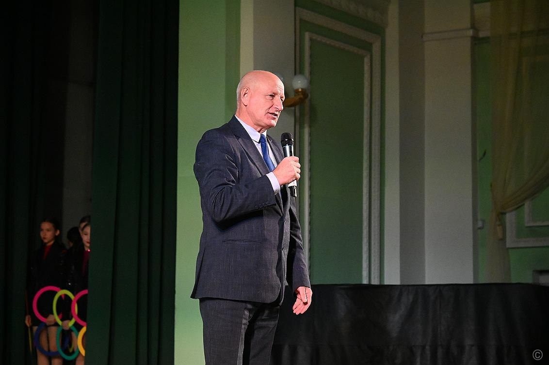 В Барнауле наградили победителей юбилейной городской спартакиады среди детей, подростков и молодежи с ограниченными возможностями здоровья В Барнауле наградили победителей юбилейной городской спартакиады среди детей, подростков и молодежи с ограниченными возможностями здоровья