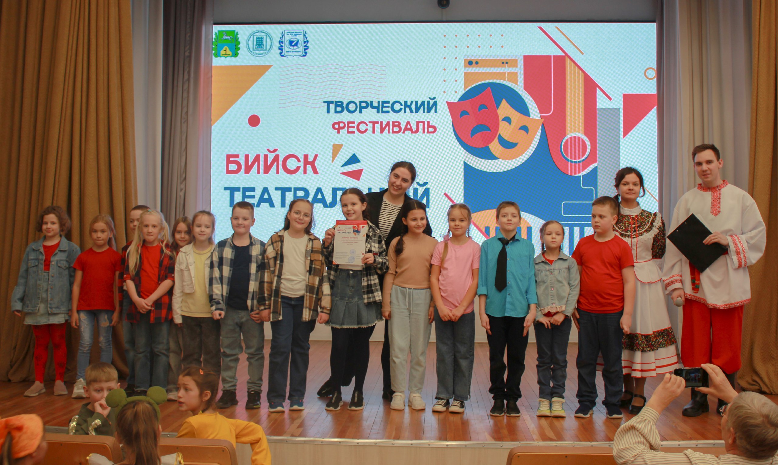 Маленькие артисты – большие эмоции! Маленькие артисты – большие эмоции!