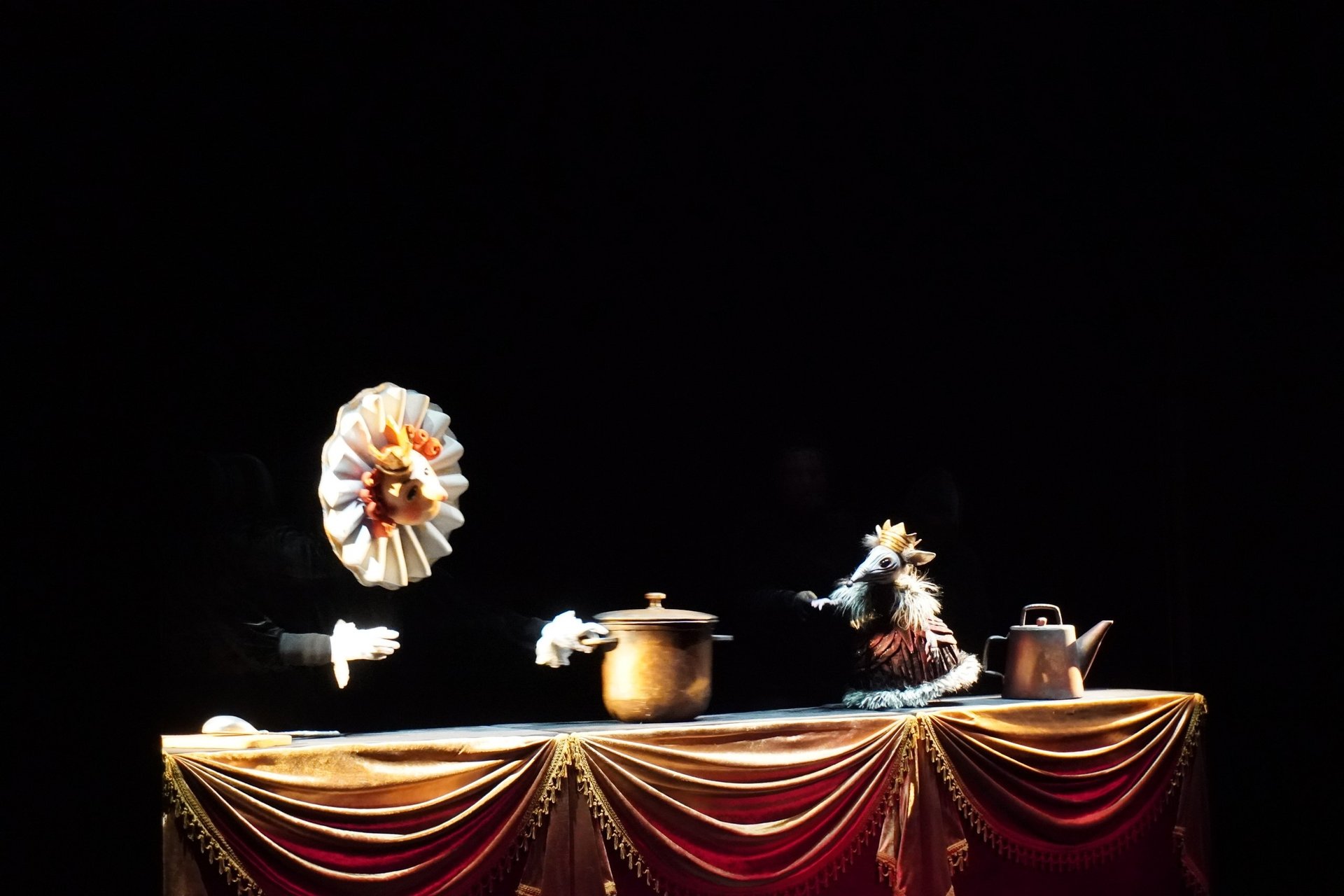 Готовность театров к новогодним встречам с юными зрителями оценили в Барнауле Готовность театров к новогодним встречам с юными зрителями оценили в Барнауле