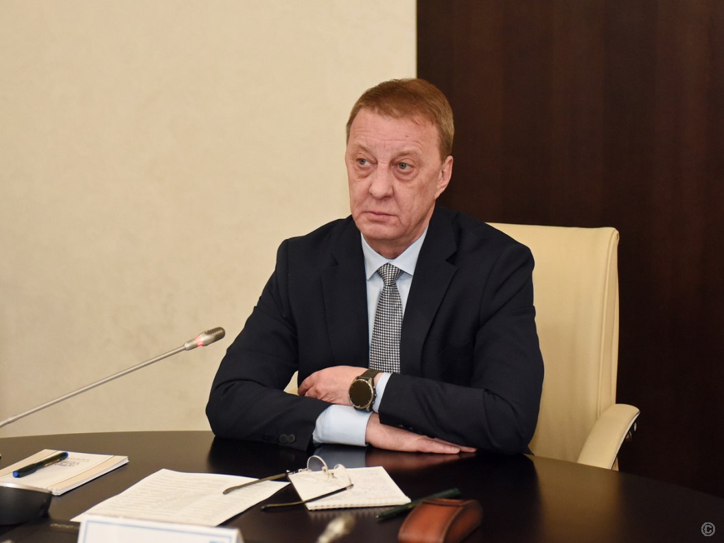 Вячеслав Франк провел оперативное аппаратное совещание Вячеслав Франк провел оперативное аппаратное совещание