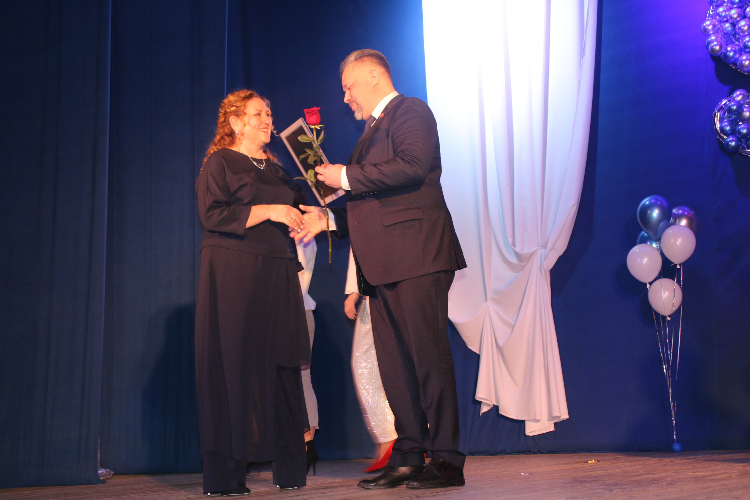 Дом, в котором не гаснет свет Дом, в котором не гаснет свет