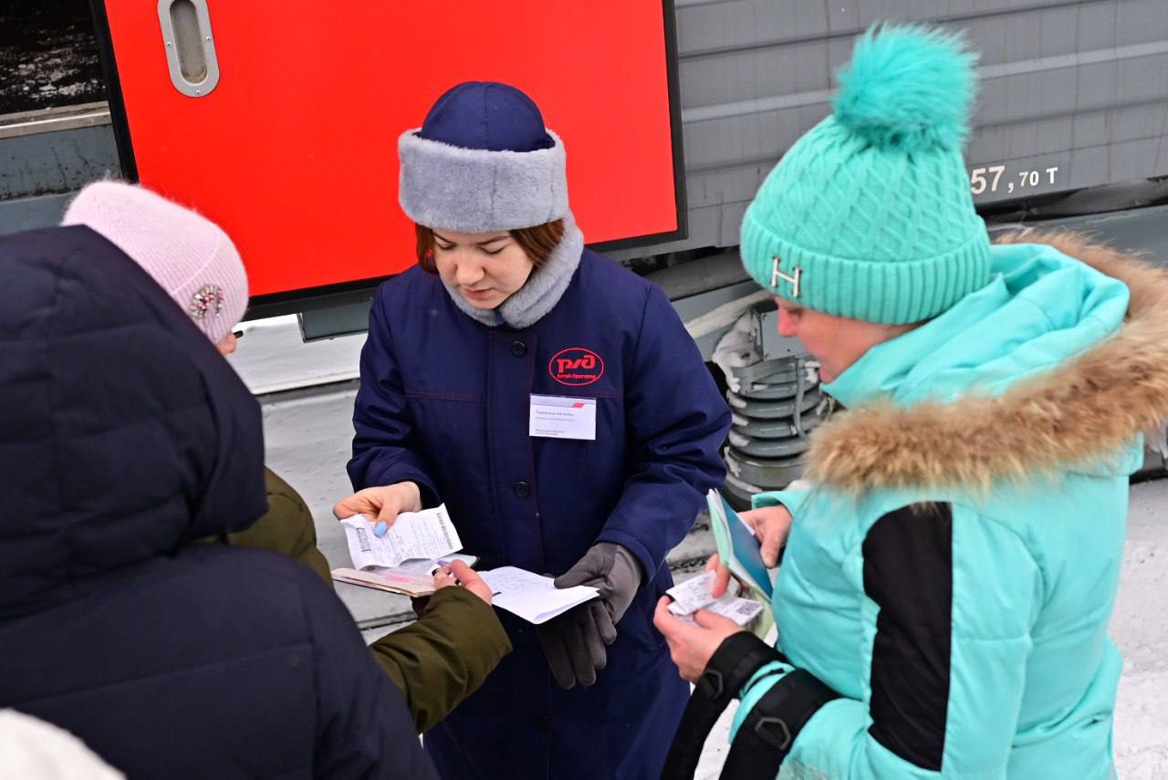Более 184 тыс. пассажиров совершили поездки в скором пригородном поезде «Степной экспресс» за 11 месяцев 2025 года