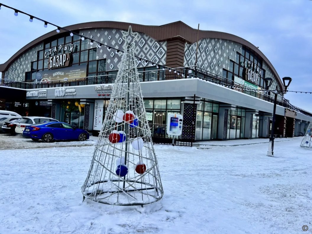 Строительство новогодних городков в Барнауле в самом разгаре Строительство новогодних городков в Барнауле в самом разгаре