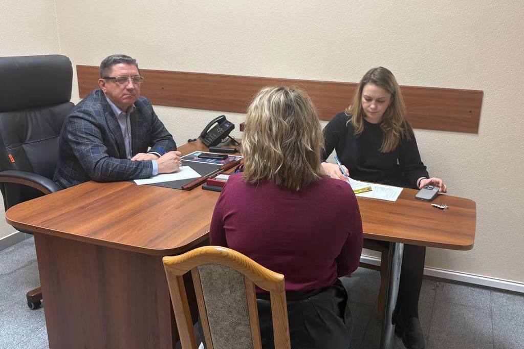 Газификация и уличное освещение стали темами личного приема Игоря Панарина