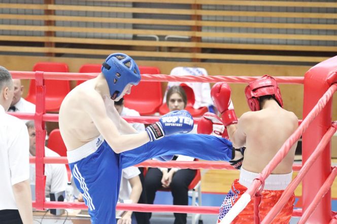 В Барнауле подведены итоги чемпионата и первенства Алтайского края по кикбоксингу памяти Николая Чернова В Барнауле подведены итоги чемпионата и первенства Алтайского края по кикбоксингу памяти Николая Чернова