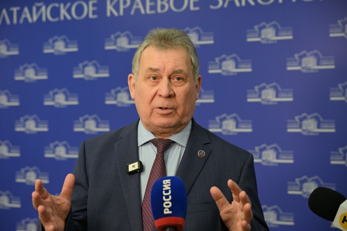 Александр Романенко: В 2025 году депутаты АКЗС приняли 115 законов и более 100 постановлений Александр Романенко: В 2025 году депутаты АКЗС приняли 115 законов и более 100 постановлений