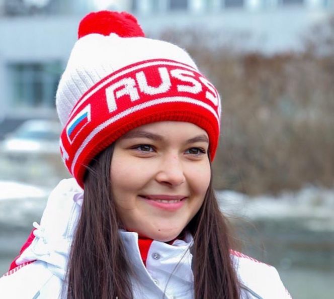 ������ ������ � ������ ���������� ����� ������������� ������� ������������� (����� ��� � ����) � ����