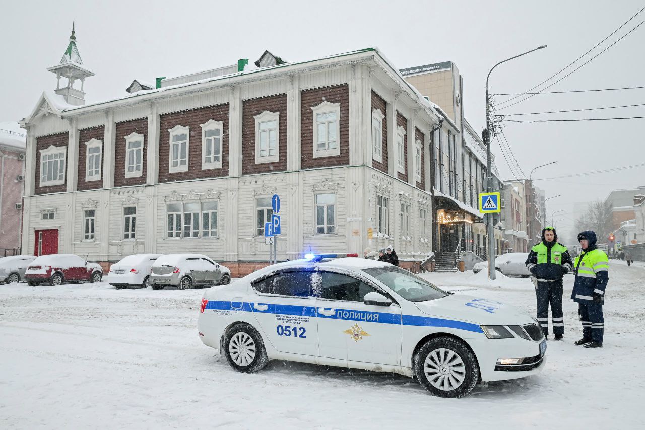 Обеспечена безопасность на открытии главной ёлки Барнаула Обеспечена безопасность на открытии главной ёлки Барнаула