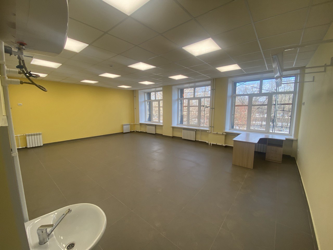 При надзорном сопровождении прокуратуры Алтайского края завершен капитальный ремонт школы № 4 в г. Алейске При надзорном сопровождении прокуратуры Алтайского края завершен капитальный ремонт школы № 4 в г. Алейске