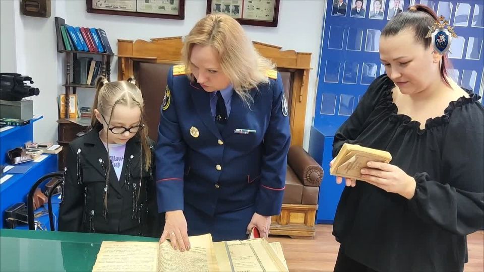 В рамках Всероссийской акции «Ёлка желаний» руководитель следственного управления Следственного комитета Российской Федерации по Алтайскому краю генерал-майор юстиции Игорь Владимирович Колесниченко исполнил желание...