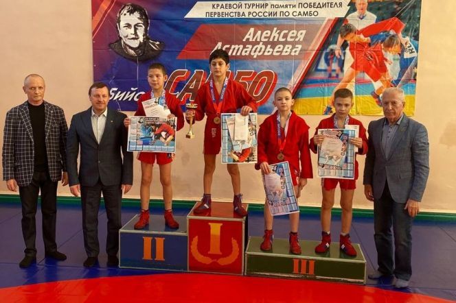 � ������ ��������� ������������ ������ �� ����� ������ ������� ���������