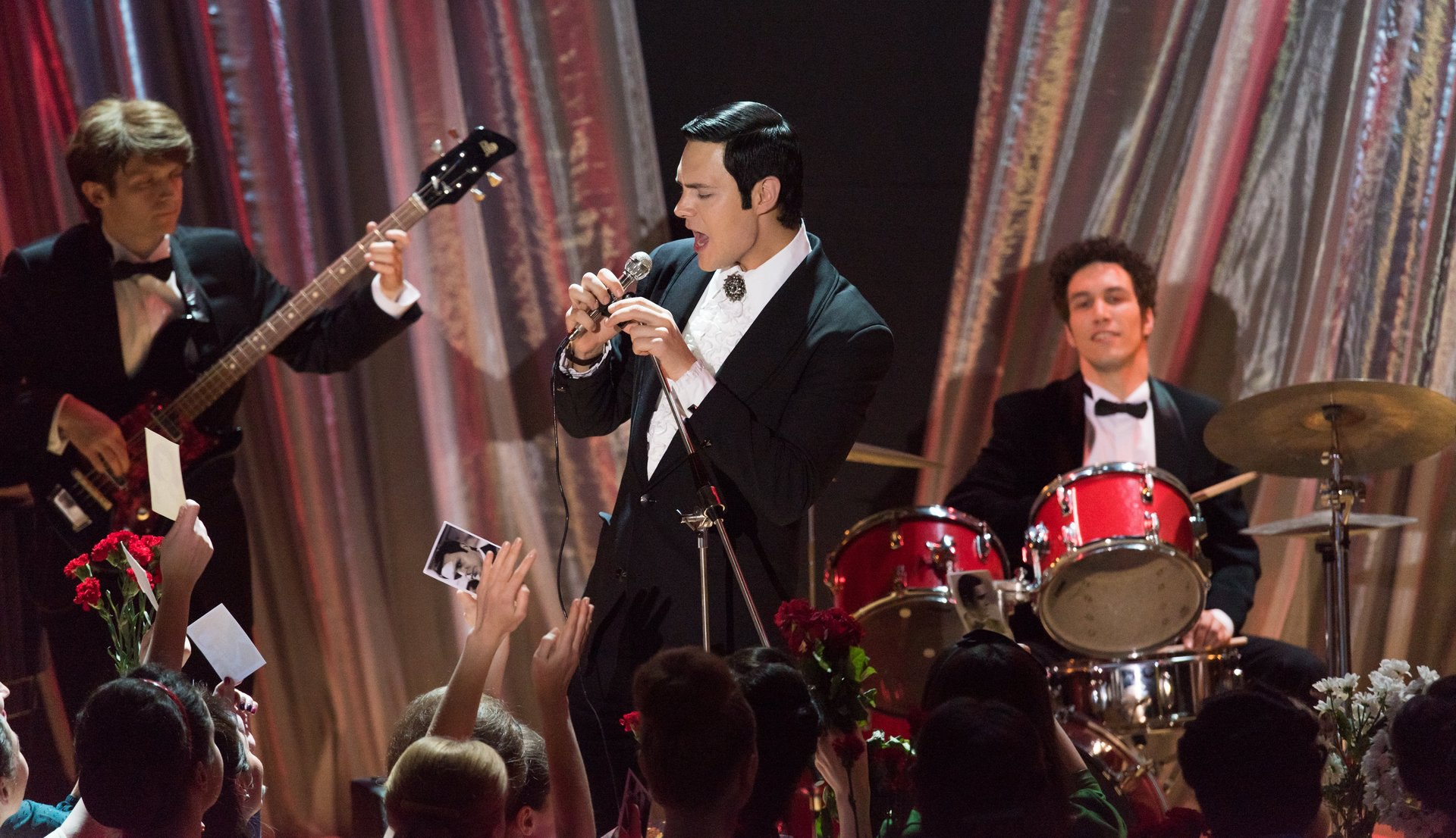 А знаете ли вы, что Муслим Магомаев озвучил Трубадура, Сыщика и Атаманшу в продолжении мультфильма «Бременские музыканты»? А знаете ли вы, что Муслим Магомаев озвучил Трубадура, Сыщика и Атаманшу в продолжении мультфильма «Бременские музыканты»?