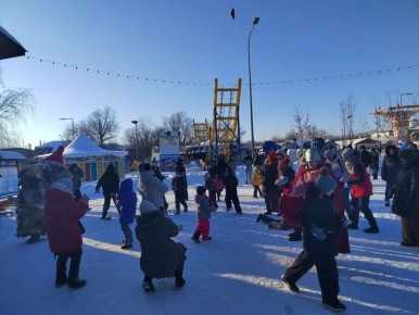 В парке культуры и отдыха «Центральный» состоялась развлекательно-игровая программа «Русский размах» по сюжетам сказок