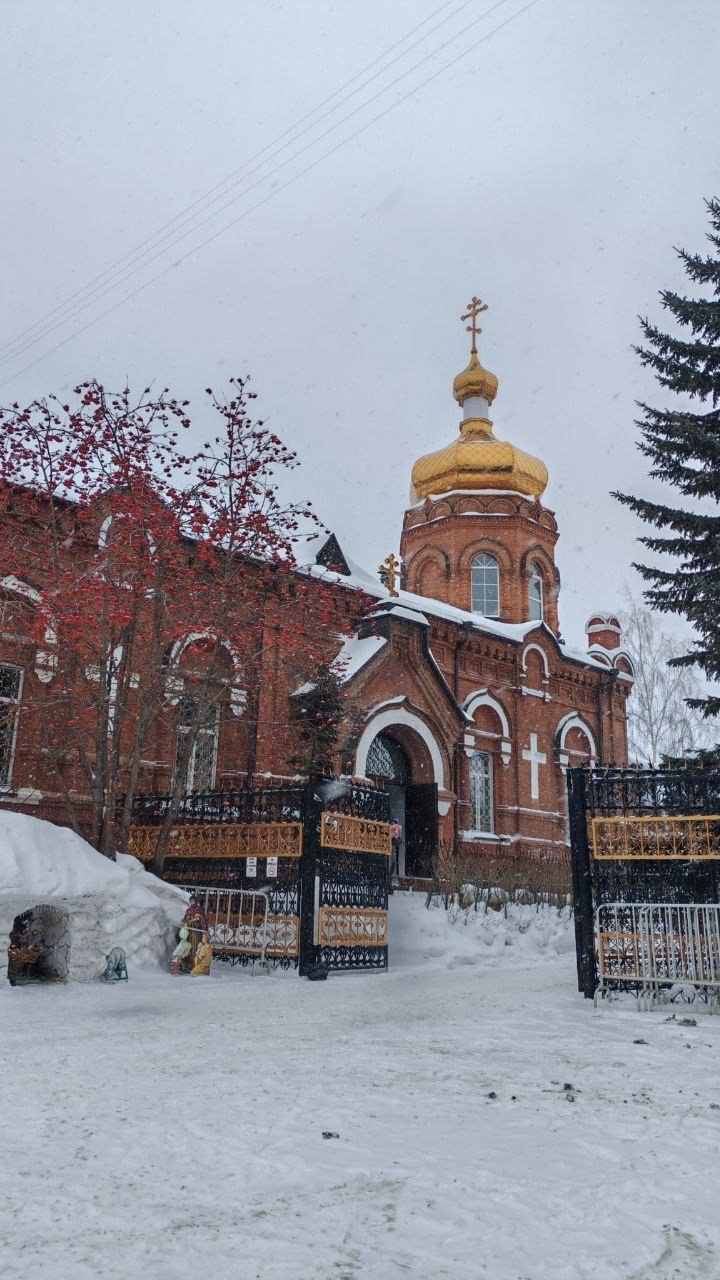 Храмы Барнаула готовятся к Рождеству Храмы Барнаула готовятся к Рождеству