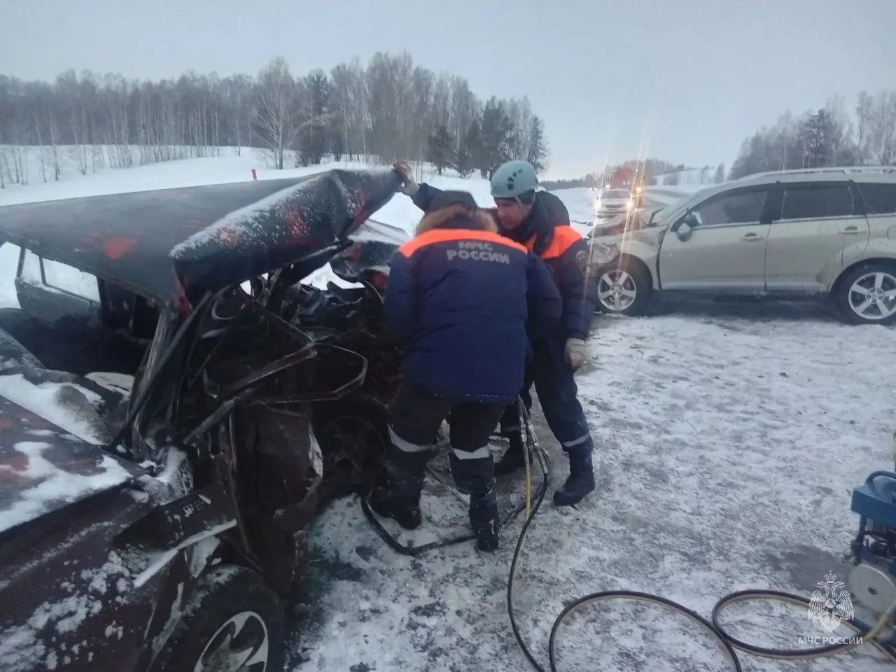 Два человека погибли в ДТП на Чуйском тракте, сообщают в региональном ГУ МВД