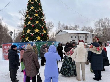Праздники продолжаются: новогодние массовые встречи проходят в Барнауле