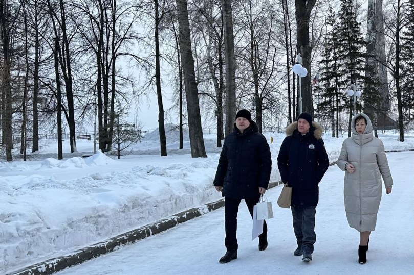 Власти оценили работу главных праздничных площадок Барнаула Власти оценили работу главных праздничных площадок Барнаула