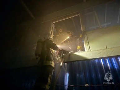 Пожар в производственном здании потушили в Барнауле