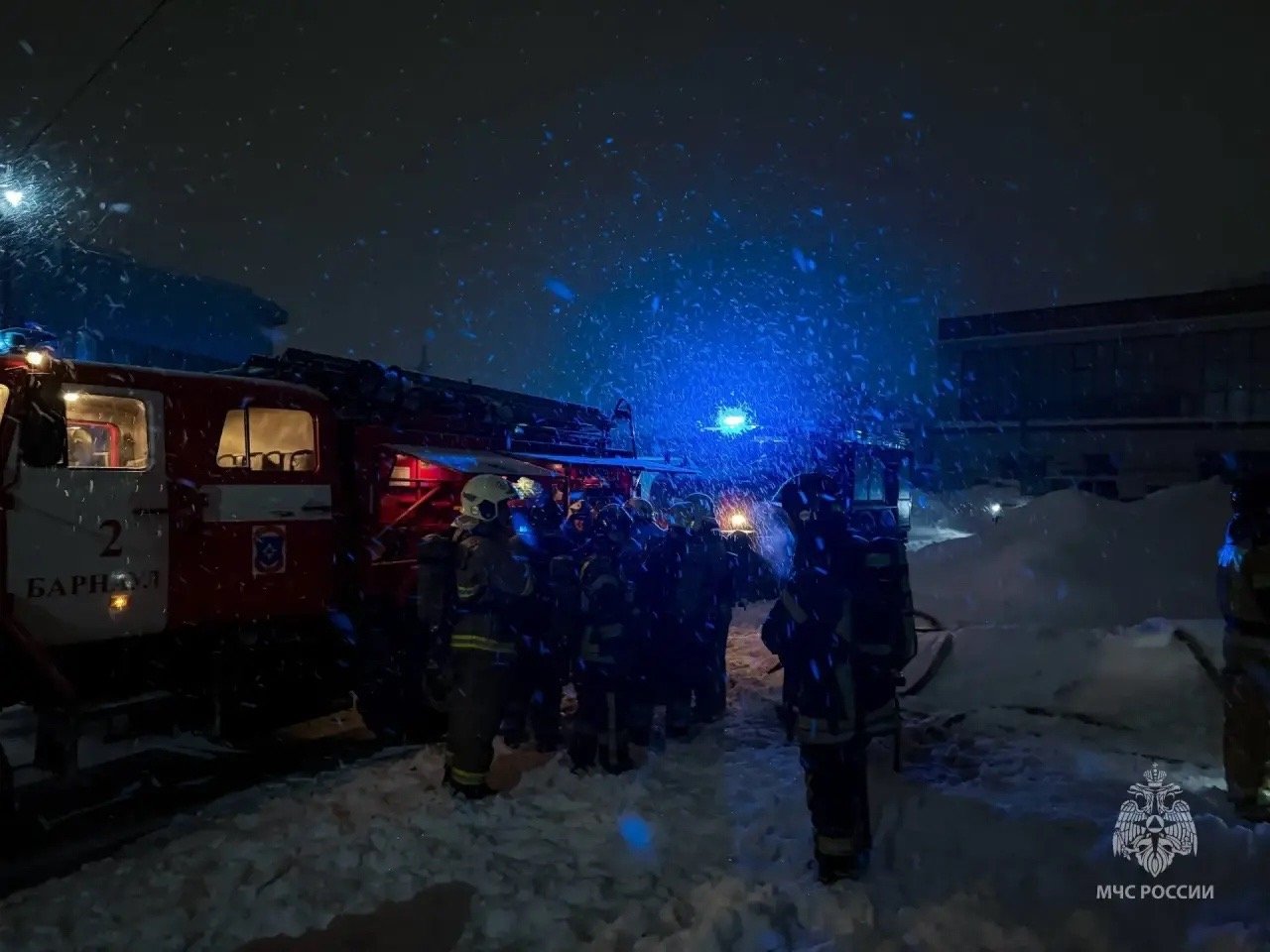 Пожар в производственном здании потушили в Барнауле Пожар в производственном здании потушили в Барнауле